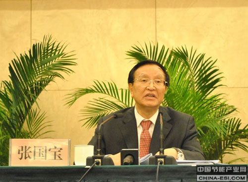1月6日-7日,国家能源局在京召开全国能源工作会议。图为国家发展改革委副主任、国家能源局局长张国宝作工作报告。中国政府网 张爽 摄 1月6日-7日,国家能源局在京召开全国能源工作会议。图为国家发展改革委副主任、国家能源局局长张国宝作工作报告。中国政府网 张爽 摄